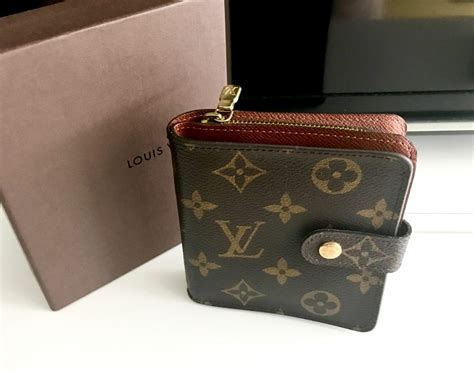 louis vuitton lv monogram|louis vuitton monogram wallet.